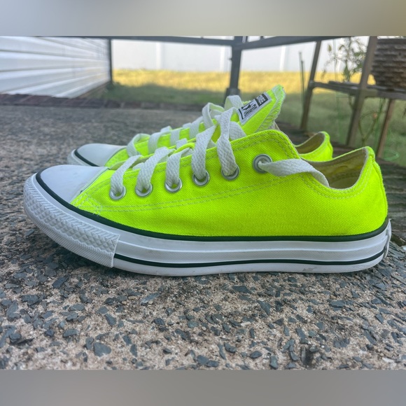 Women’s Neon Green Low Top Converse Lace Up Sneakers - Picture 7 of 9